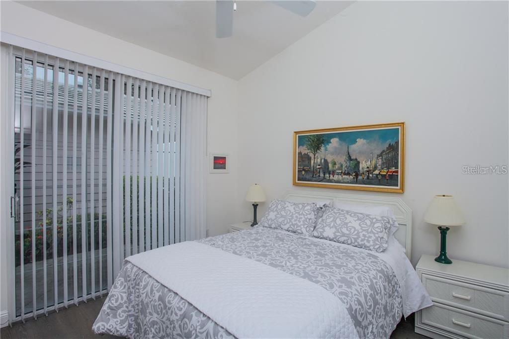 7725 Whitebridge Gln Property Photo 13