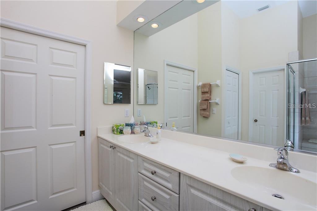 7725 Whitebridge Gln Property Photo 18
