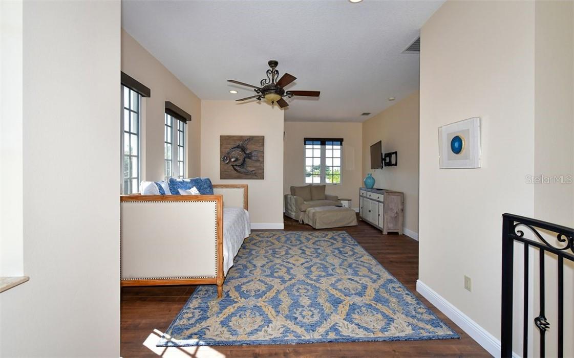 1179 Morningside Pl Property Photo 31