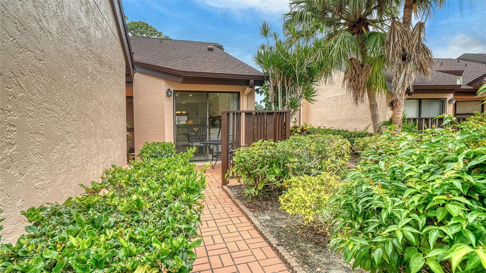 6281 Timberlake Dr #h6 Property Photo 4
