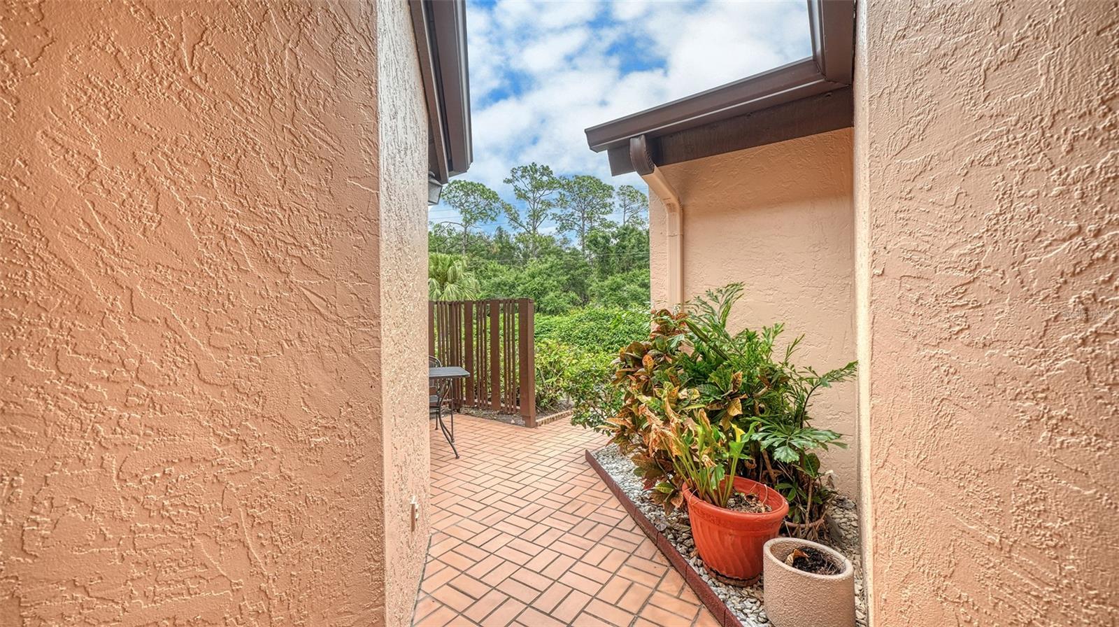 6281 Timberlake Dr #h6 Property Photo 7