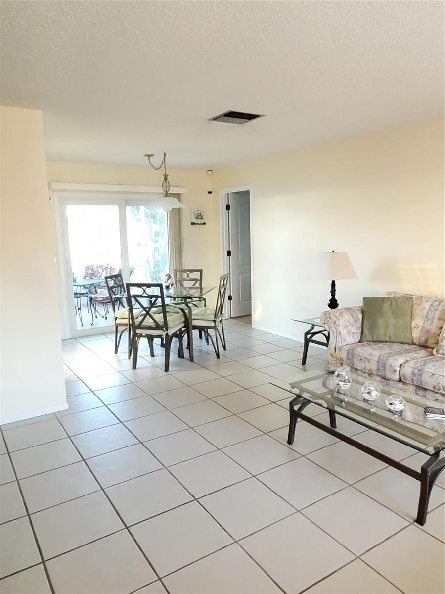A4467917 Property Photo 4