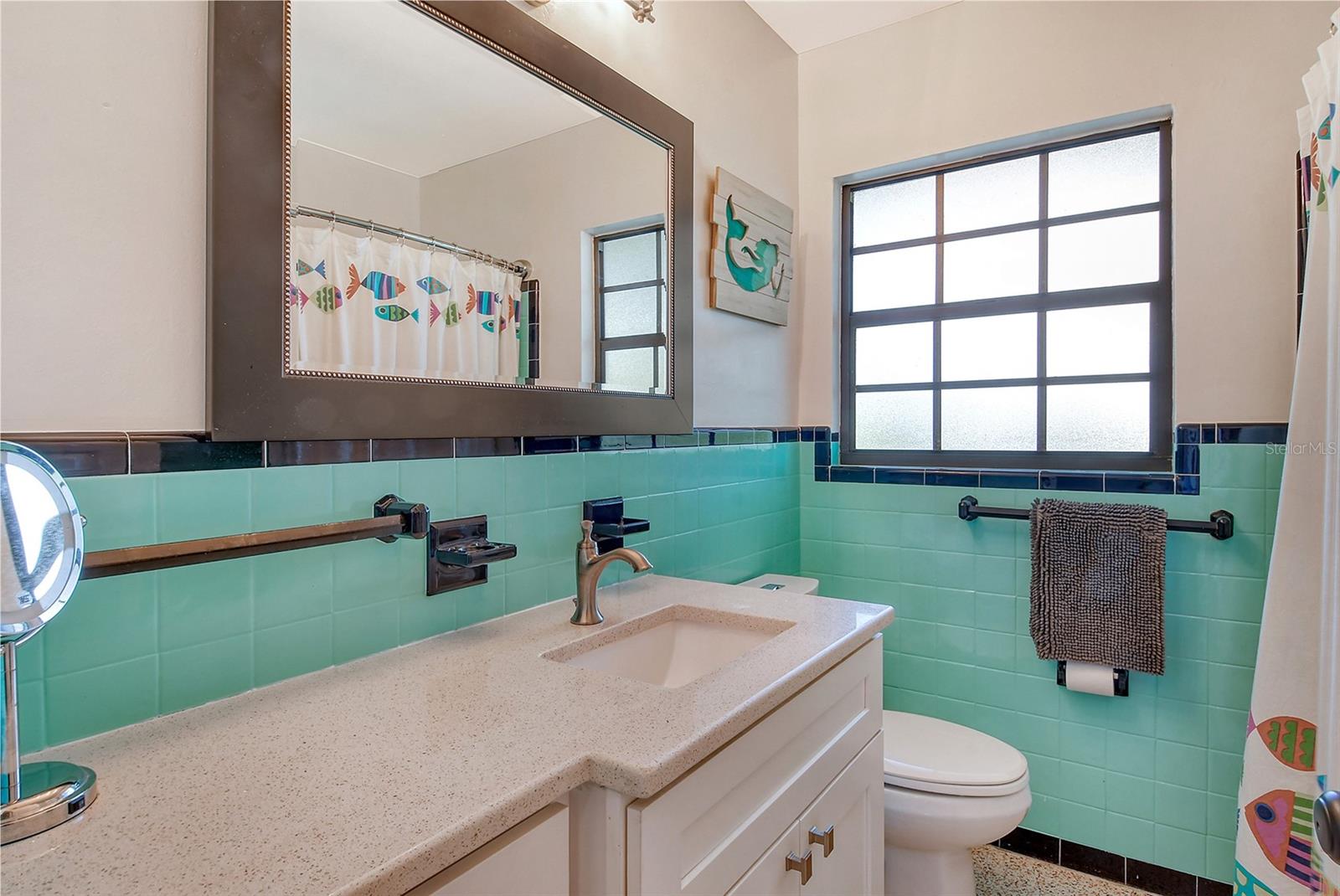 2309 Lynn St Property Photo 18