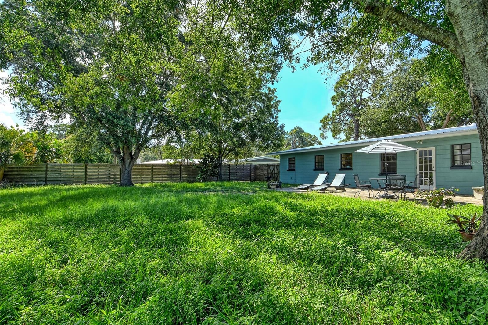 2309 Lynn St Property Photo 31
