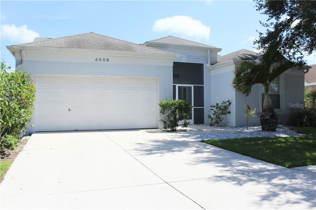 4668 56th Ter E Property Photo 1