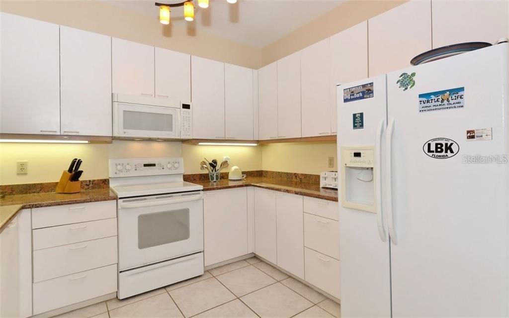 655 Cedars Ct #655 Property Photo 6