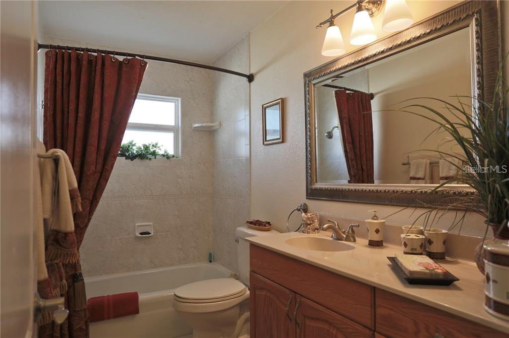 2929 Mayflower St Property Photo 15