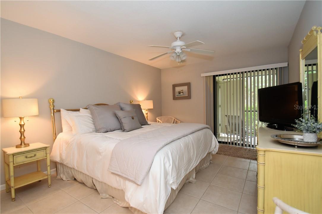 1667 Brookhouse Cir #br128 Property Photo 12