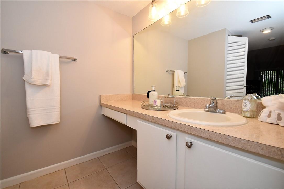 1667 Brookhouse Cir #br128 Property Photo 13