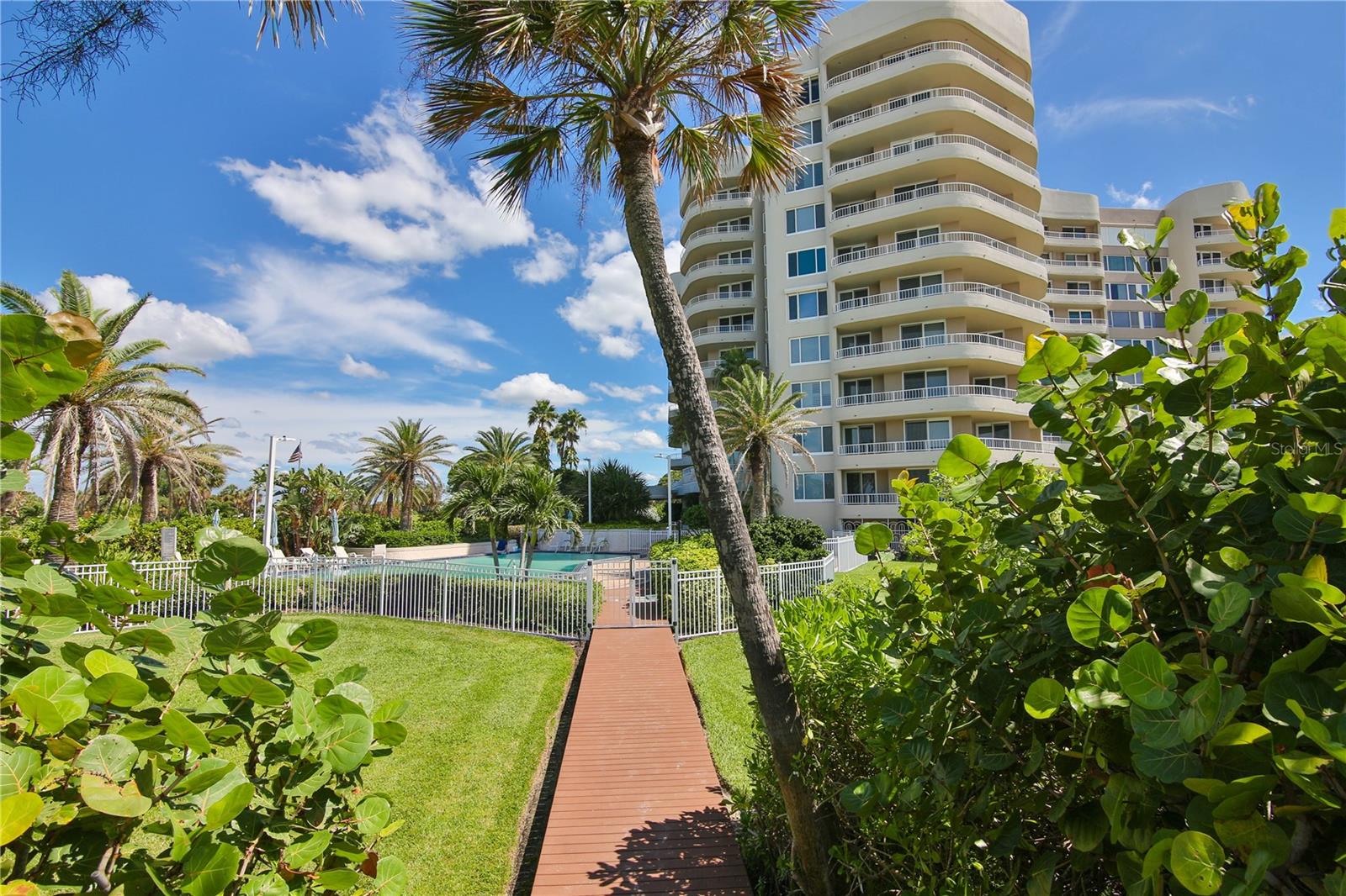 775 Longboat Club Rd #405 Property Photo 1