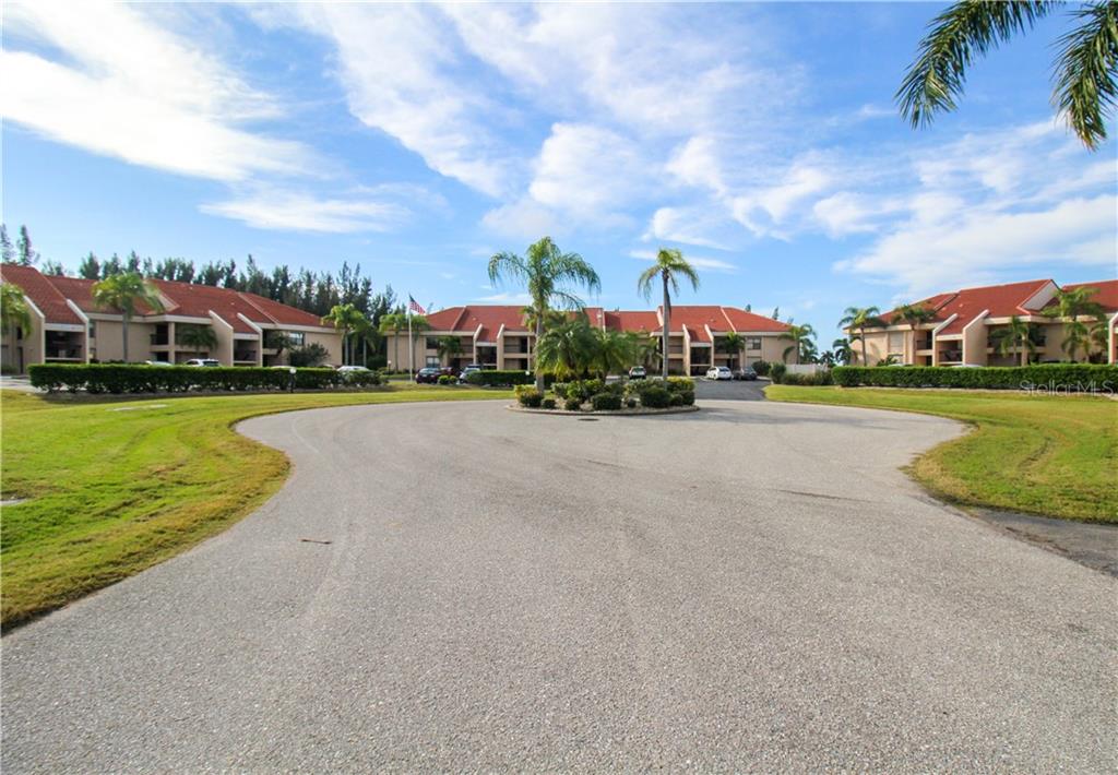 3256 WHITE IBIS CT #27 Property Photo 1