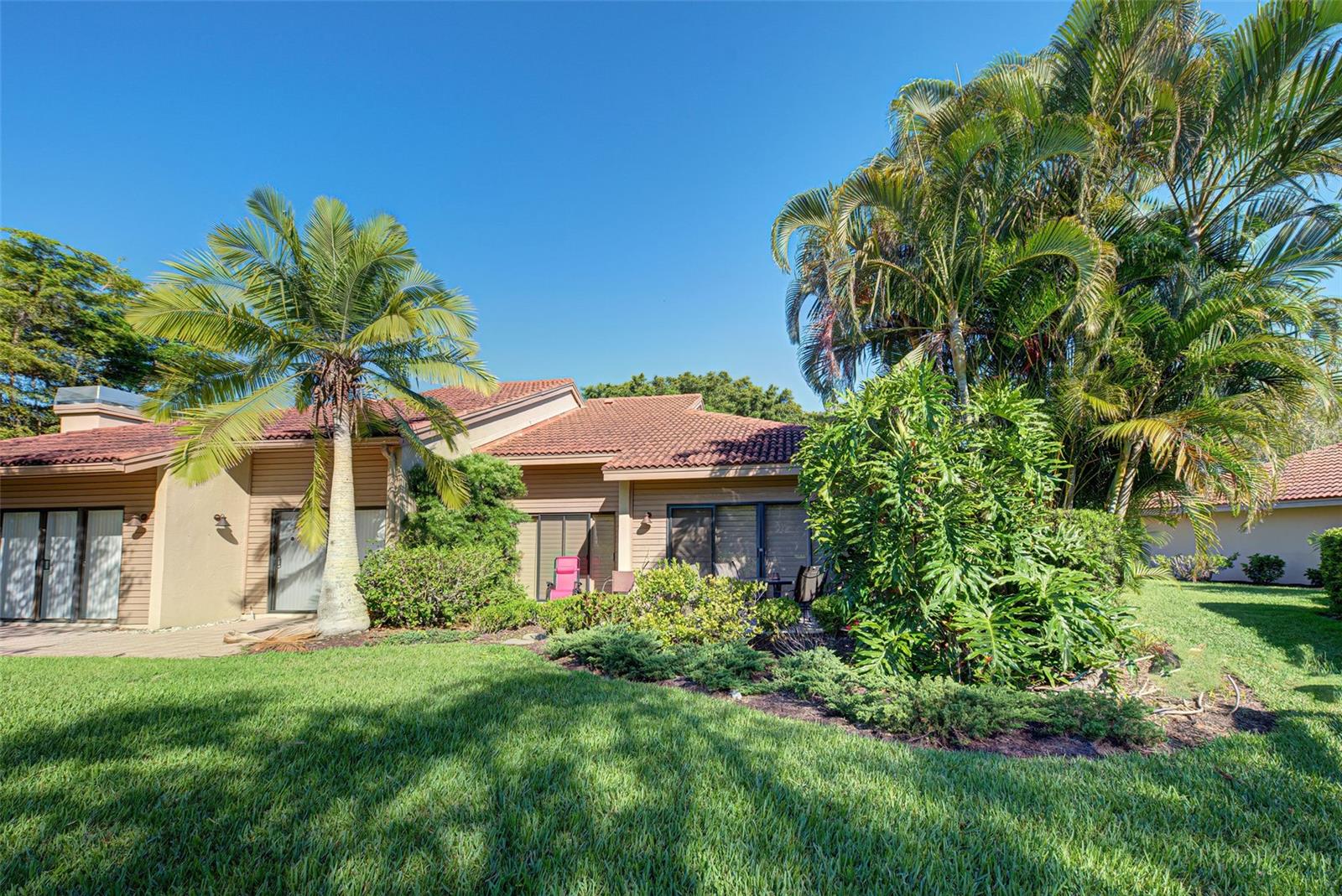 1740 Landings Blvd #39 Property Photo 5