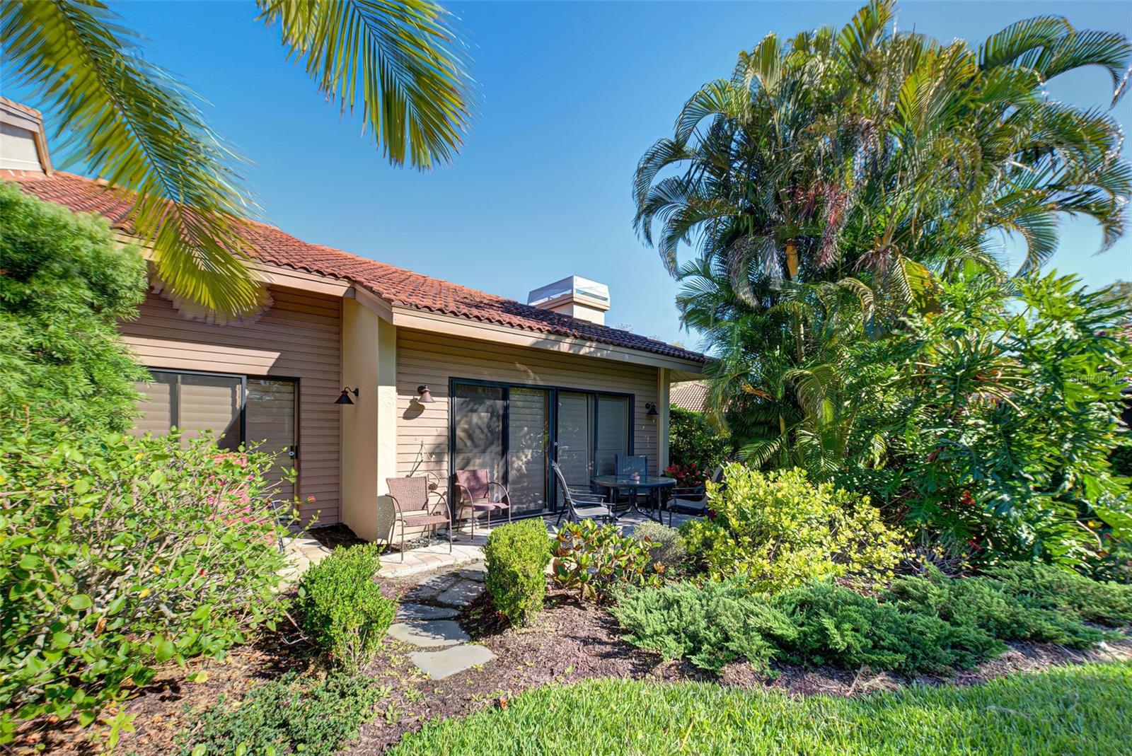 1740 Landings Blvd #39 Property Photo 6