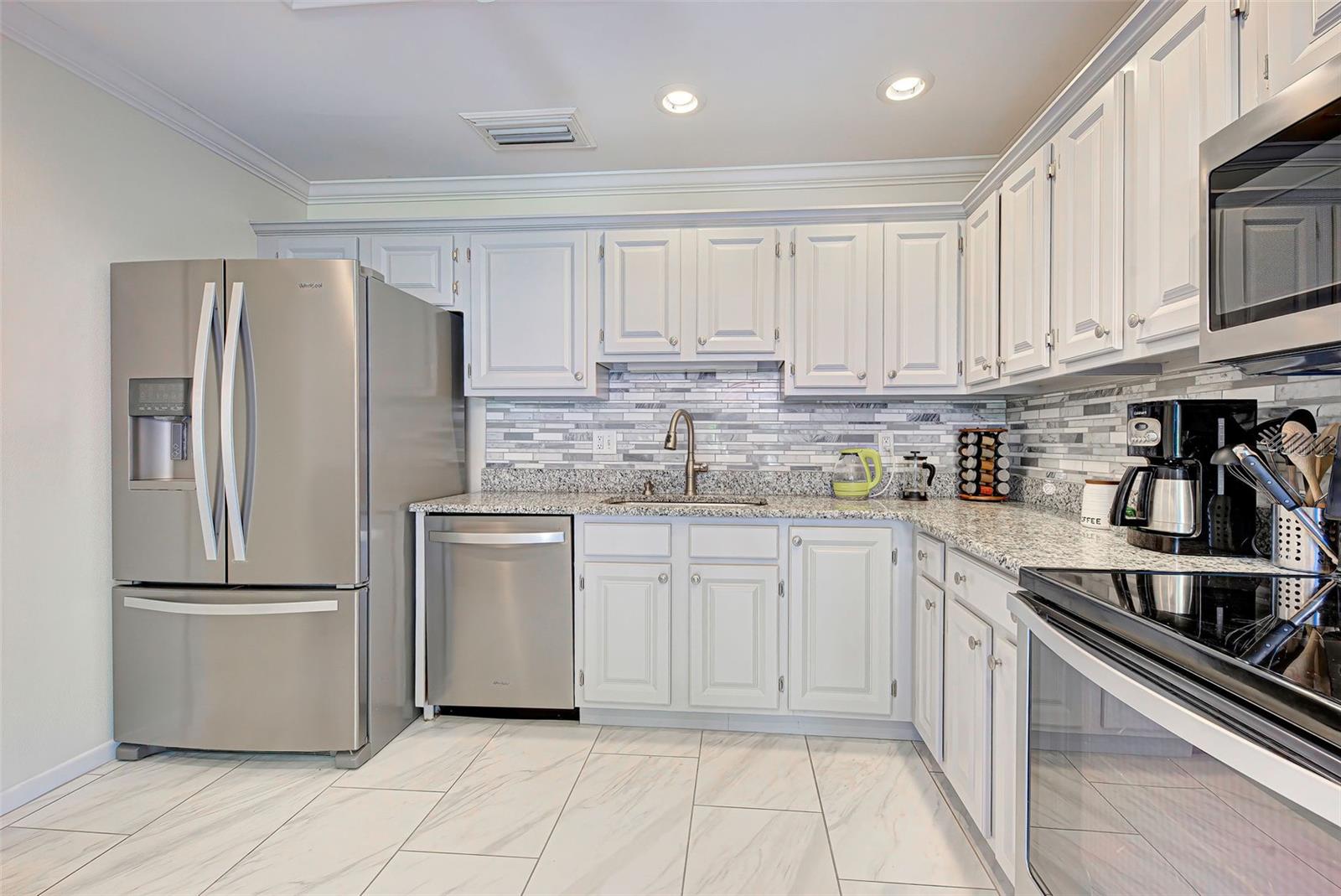 1740 Landings Blvd #39 Property Photo 19