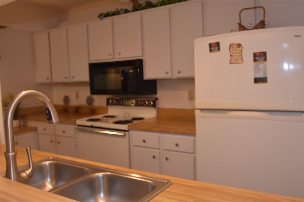 1526 Pelican Point Dr #ba144 Property Photo 3