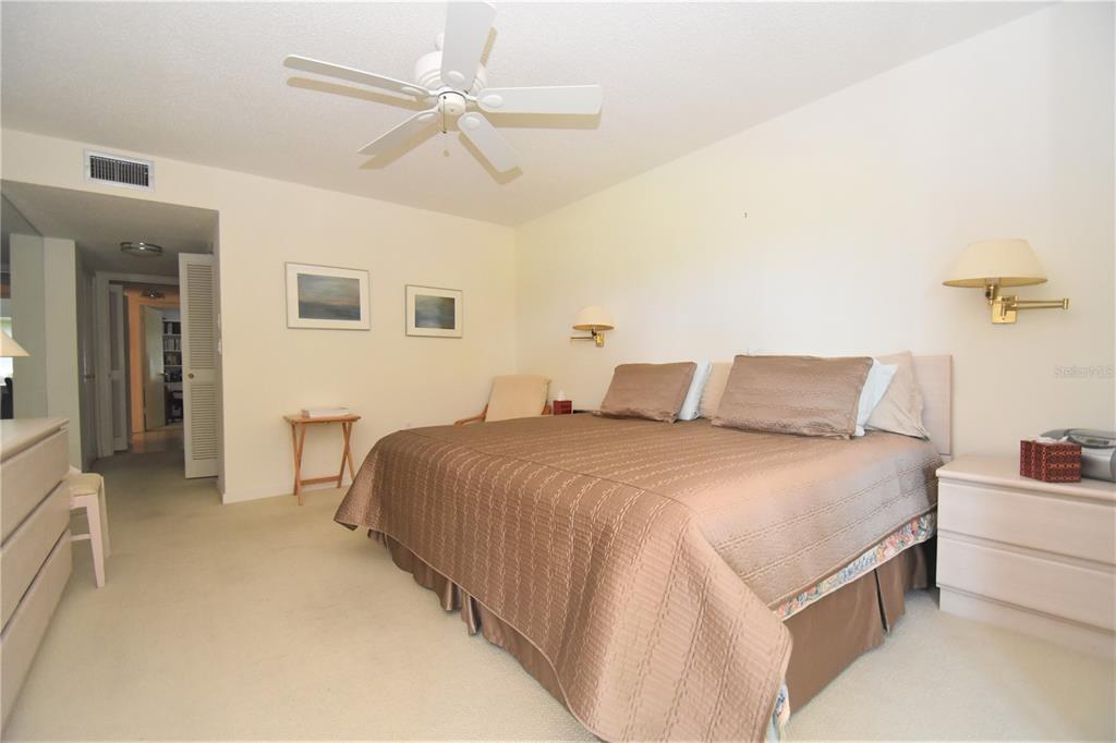 1526 Pelican Point Dr #ba144 Property Photo 6