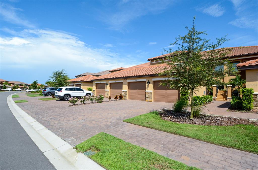 13737 Messina Loop #202 Property Photo 1