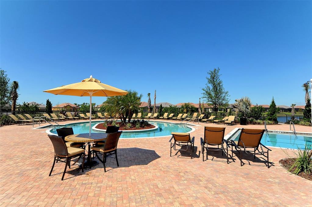 13737 Messina Loop #202 Property Photo 39