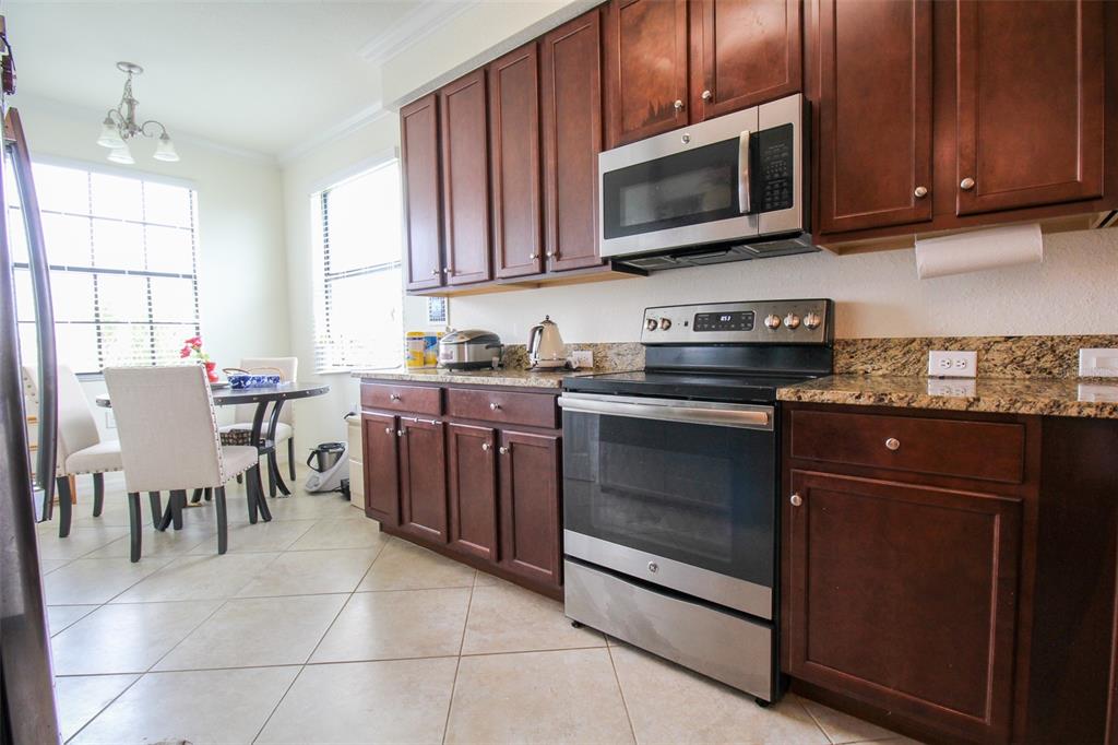16814 Vardon Ter #201 Property Photo 11