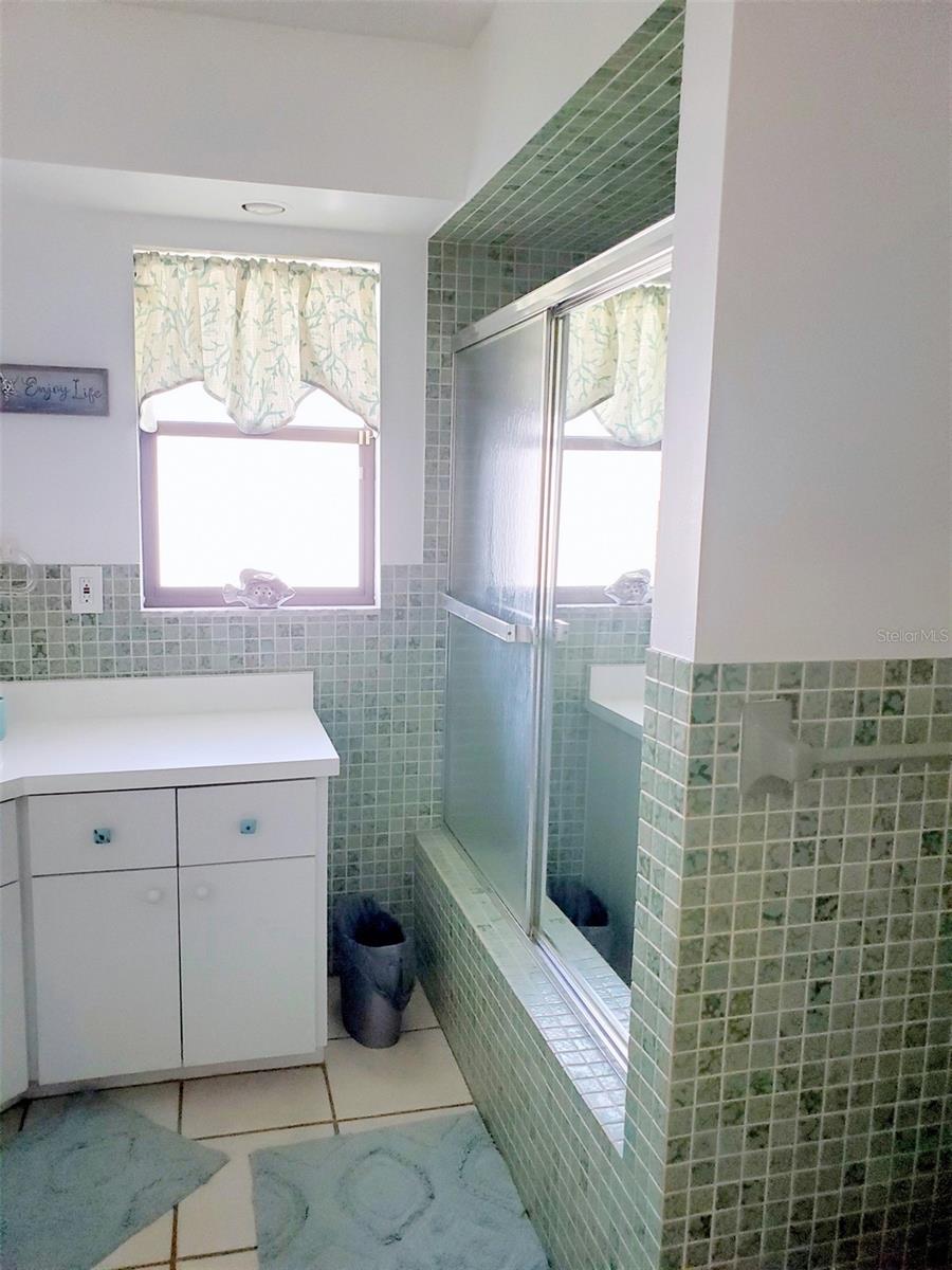 2203 43rd St W Property Photo 18
