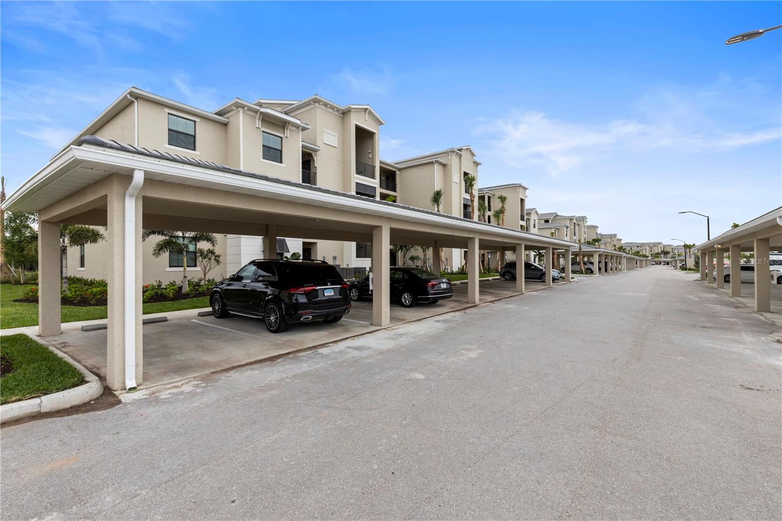 18008 Gawthrop Dr #402 Property Photo 36