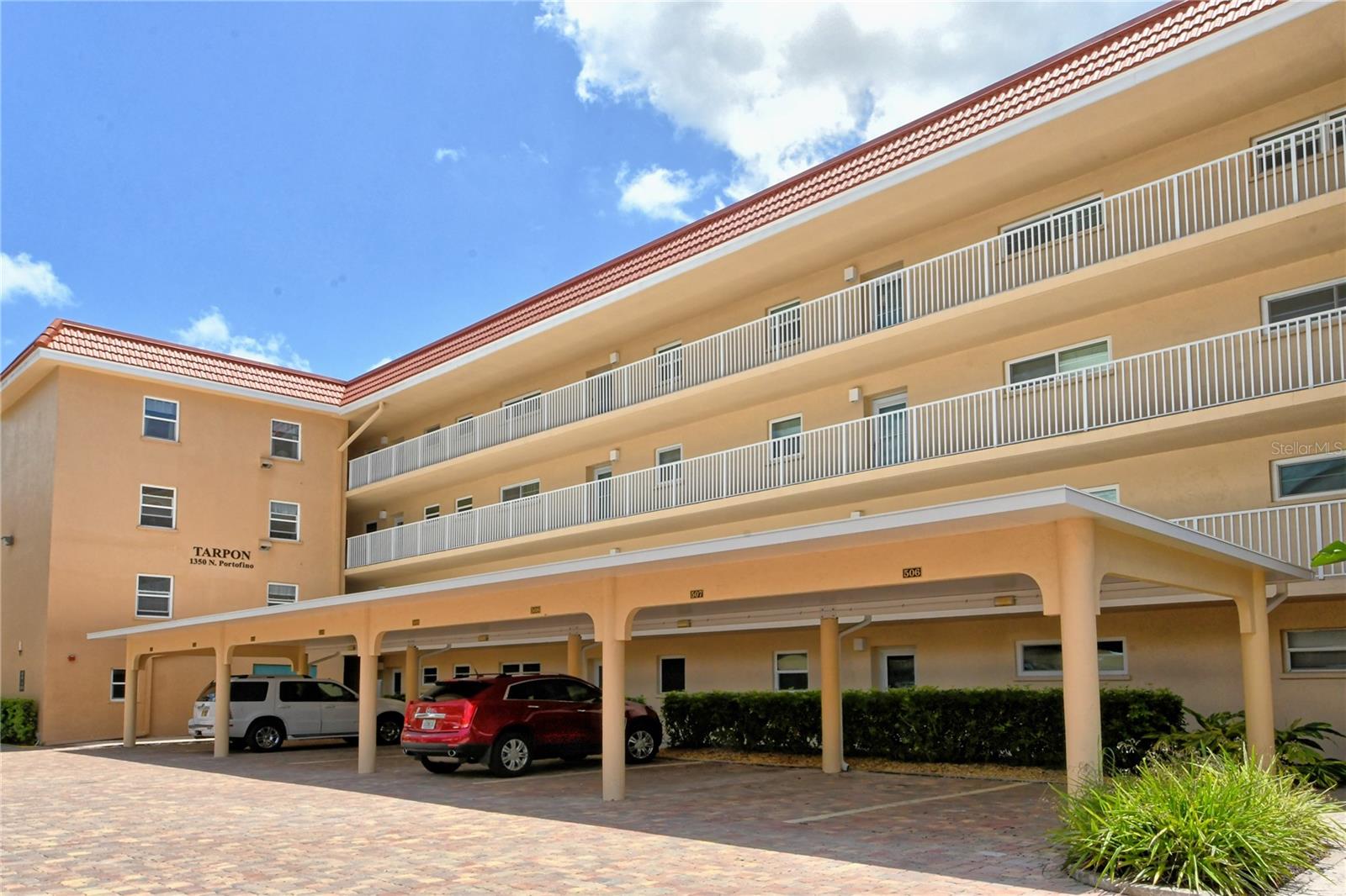 1250 N PORTOFINO DR #102MAR Property Photo 1