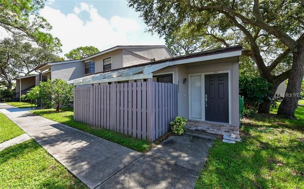A4529284 Property Photo 2