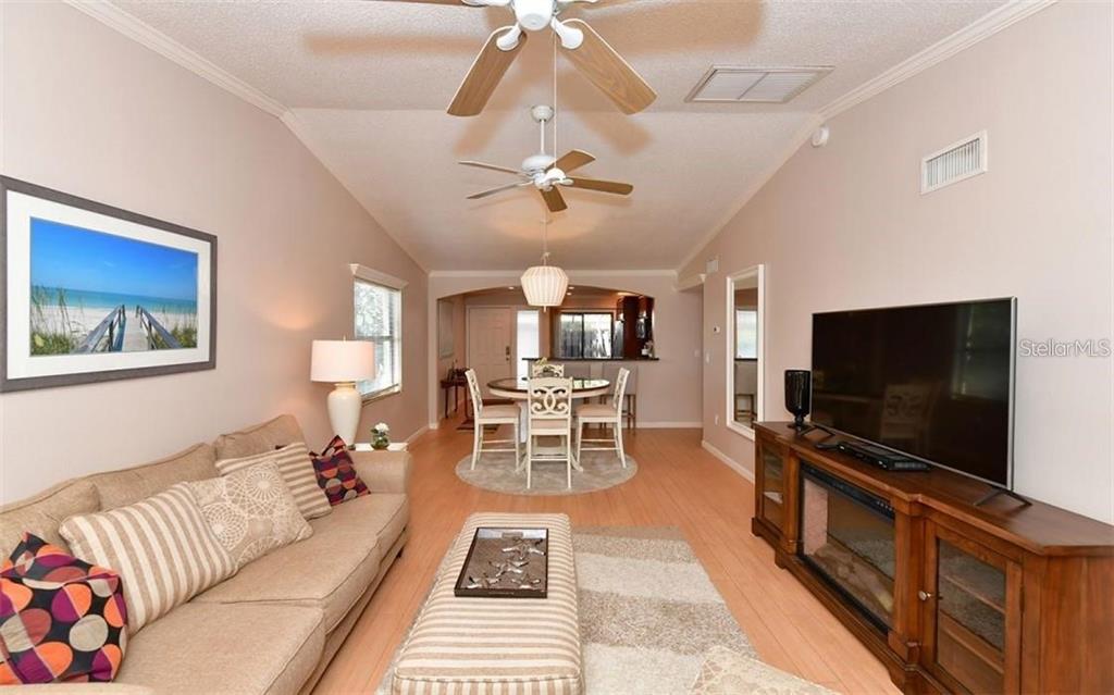 A4529284 Property Photo 11