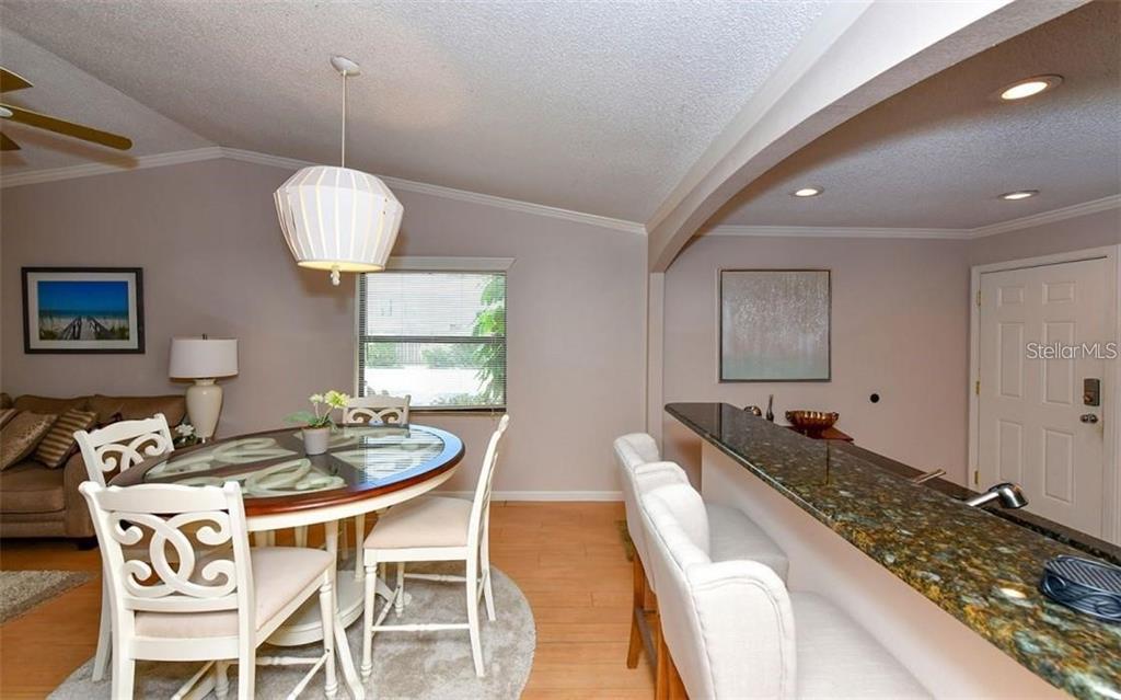A4529284 Property Photo 14