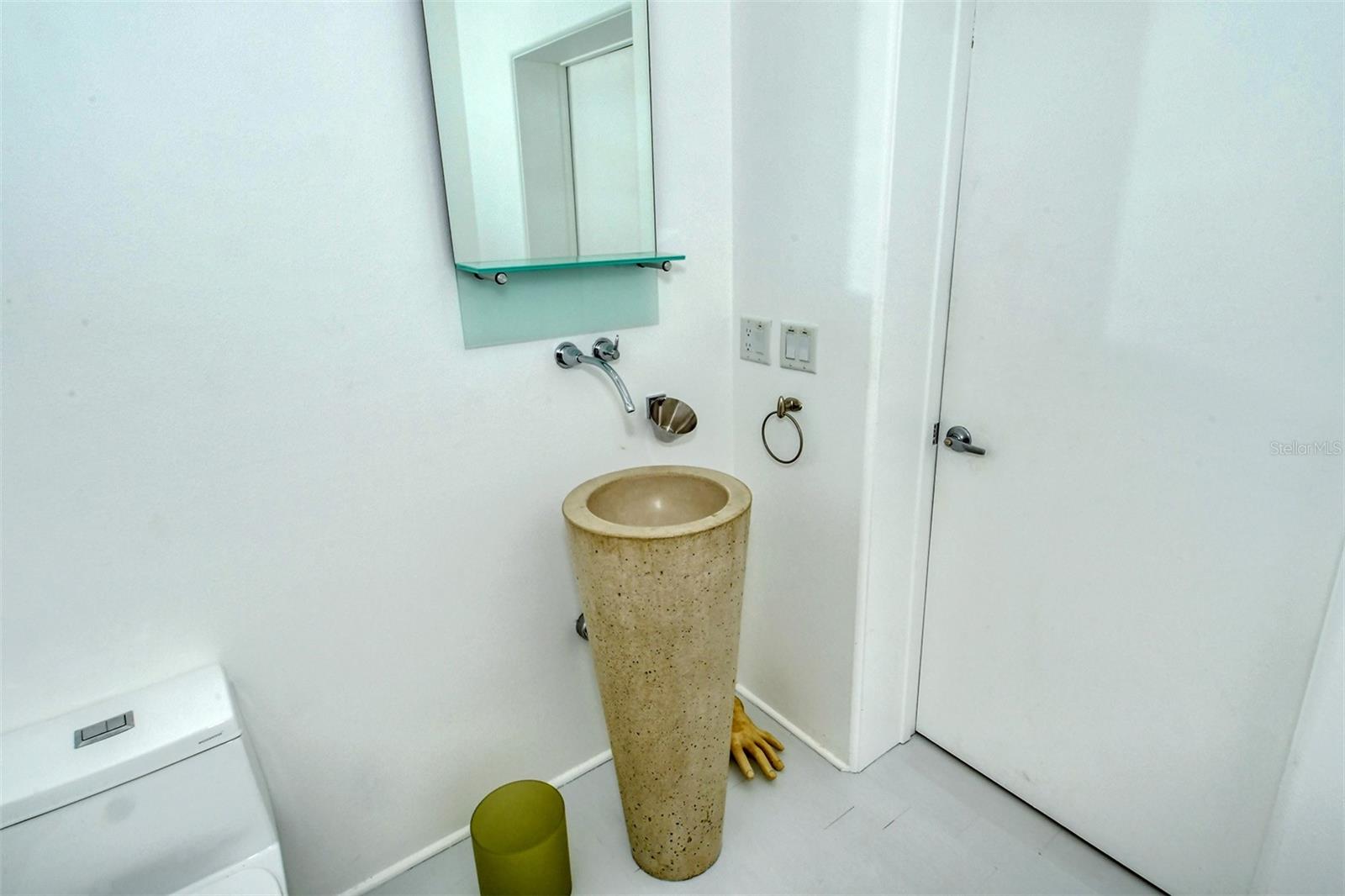 213 N Washington Dr Property Photo 21