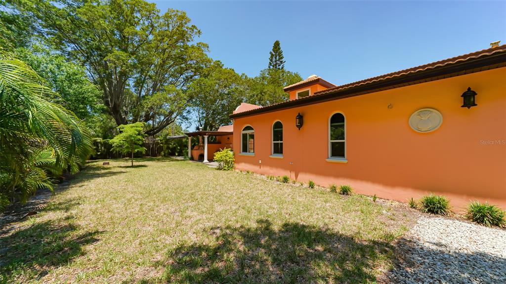 2520 Tami Sola St Property Photo 48