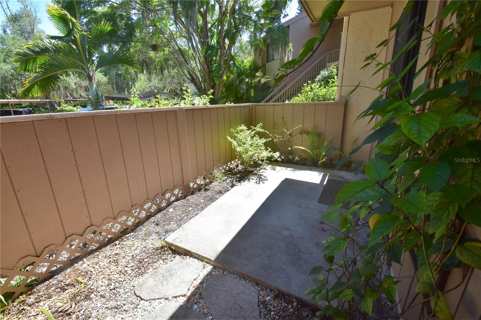 1647 Brookhouse Ct #br145 Property Photo 4
