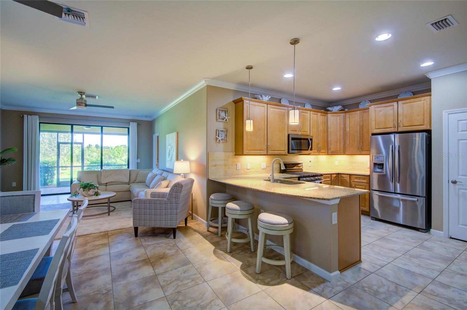 12232 Marsh Pointe Rd Property Photo 6