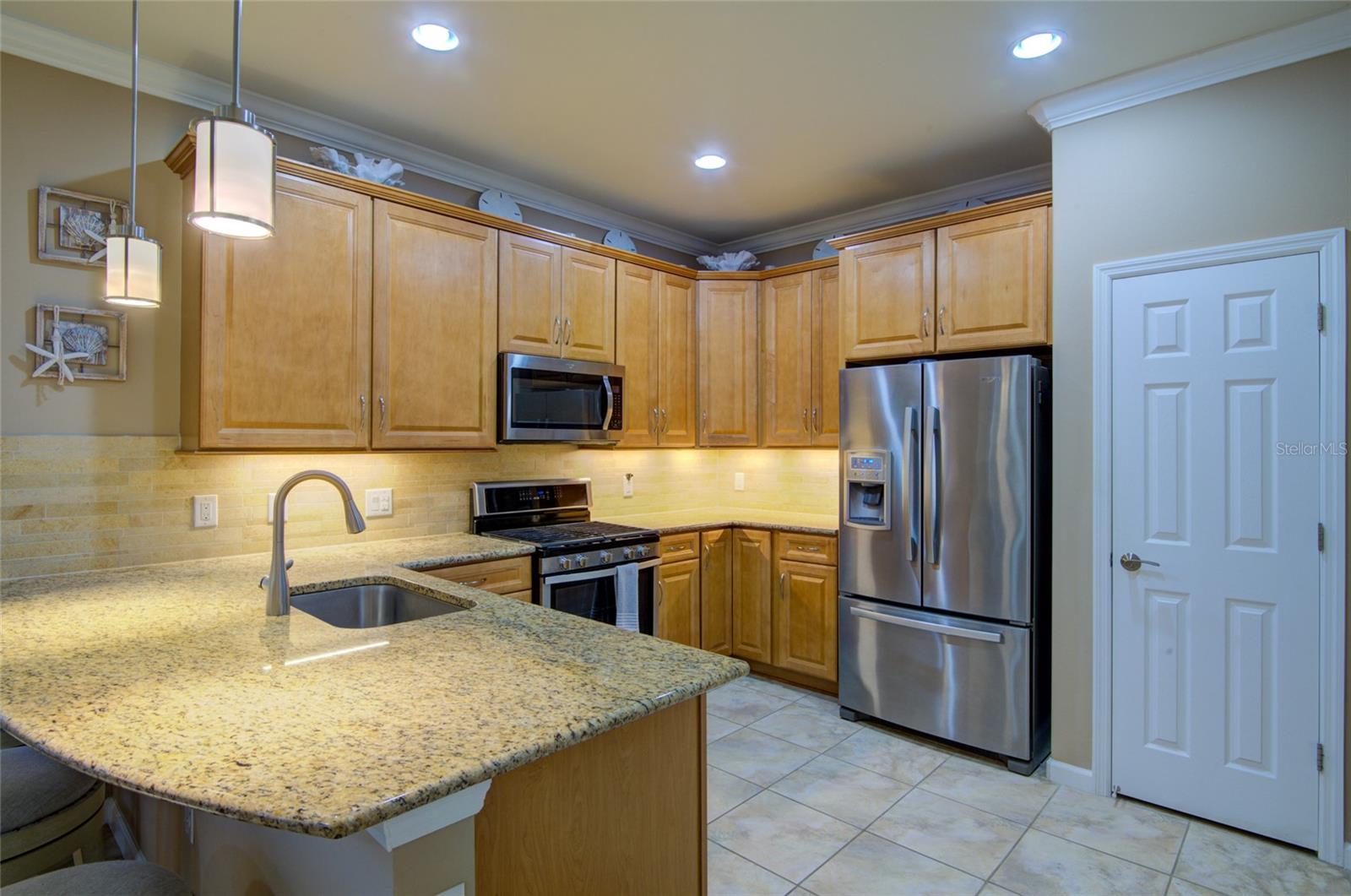 12232 Marsh Pointe Rd Property Photo 7