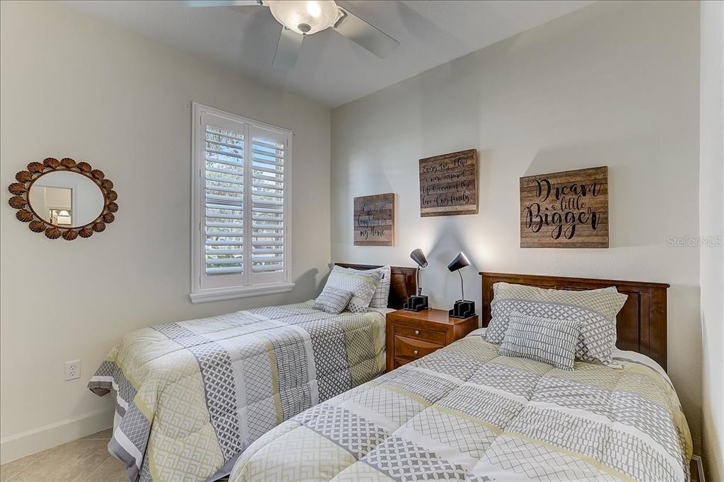3652 Parkridge Circle #28-106 Property Photo 21