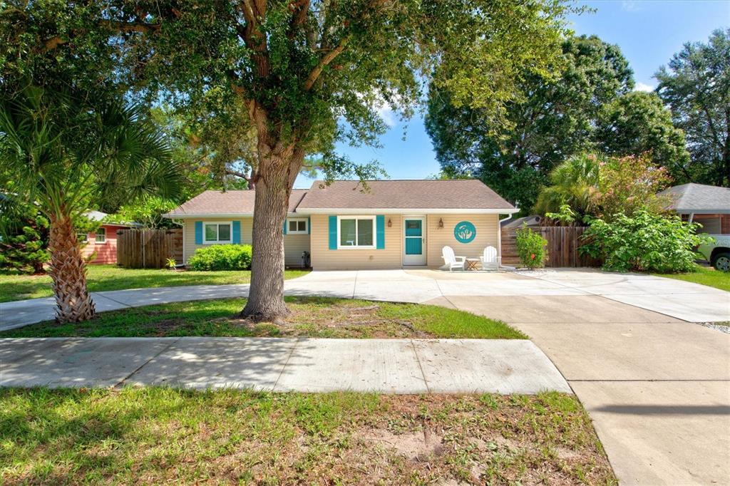2729 SYDELLE ST Property Photo 1