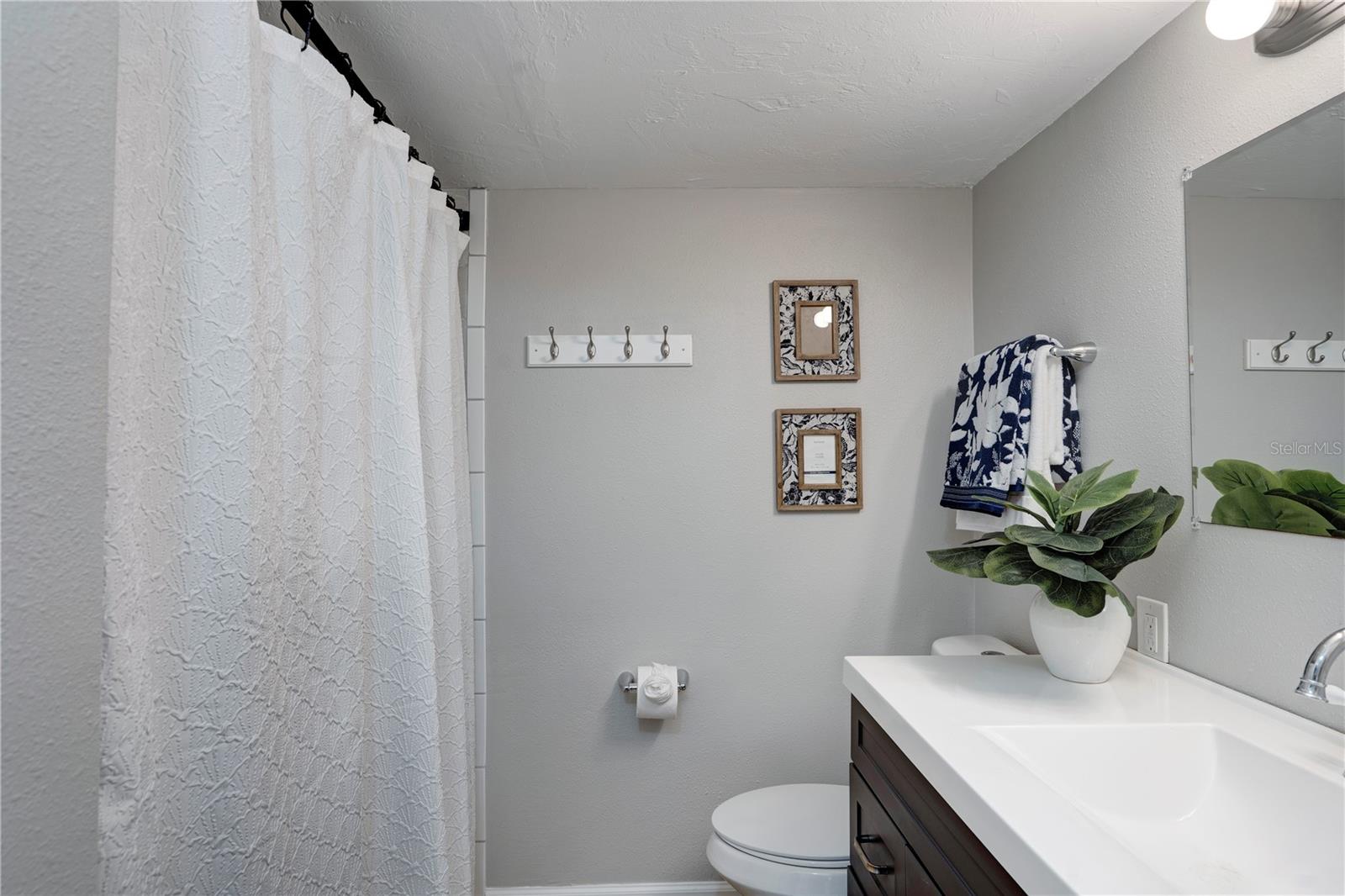 4705 Hollingsworth Ave #lower Property Photo 14
