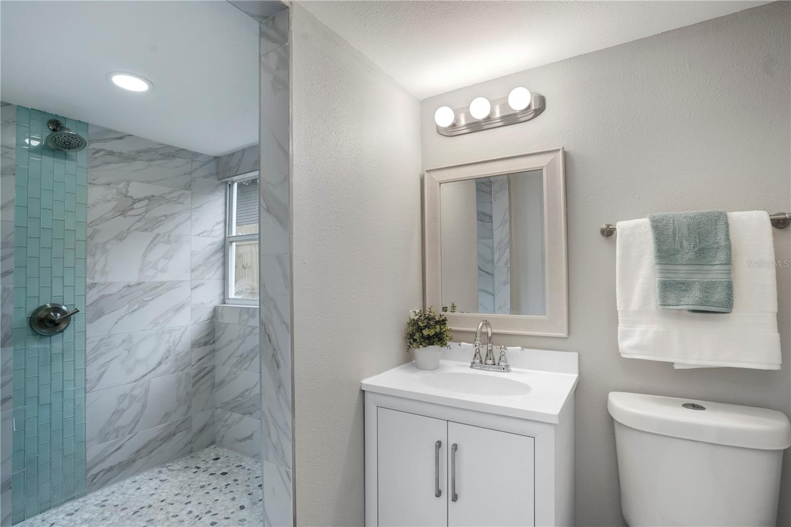 4705 Hollingsworth Ave #lower Property Photo 19