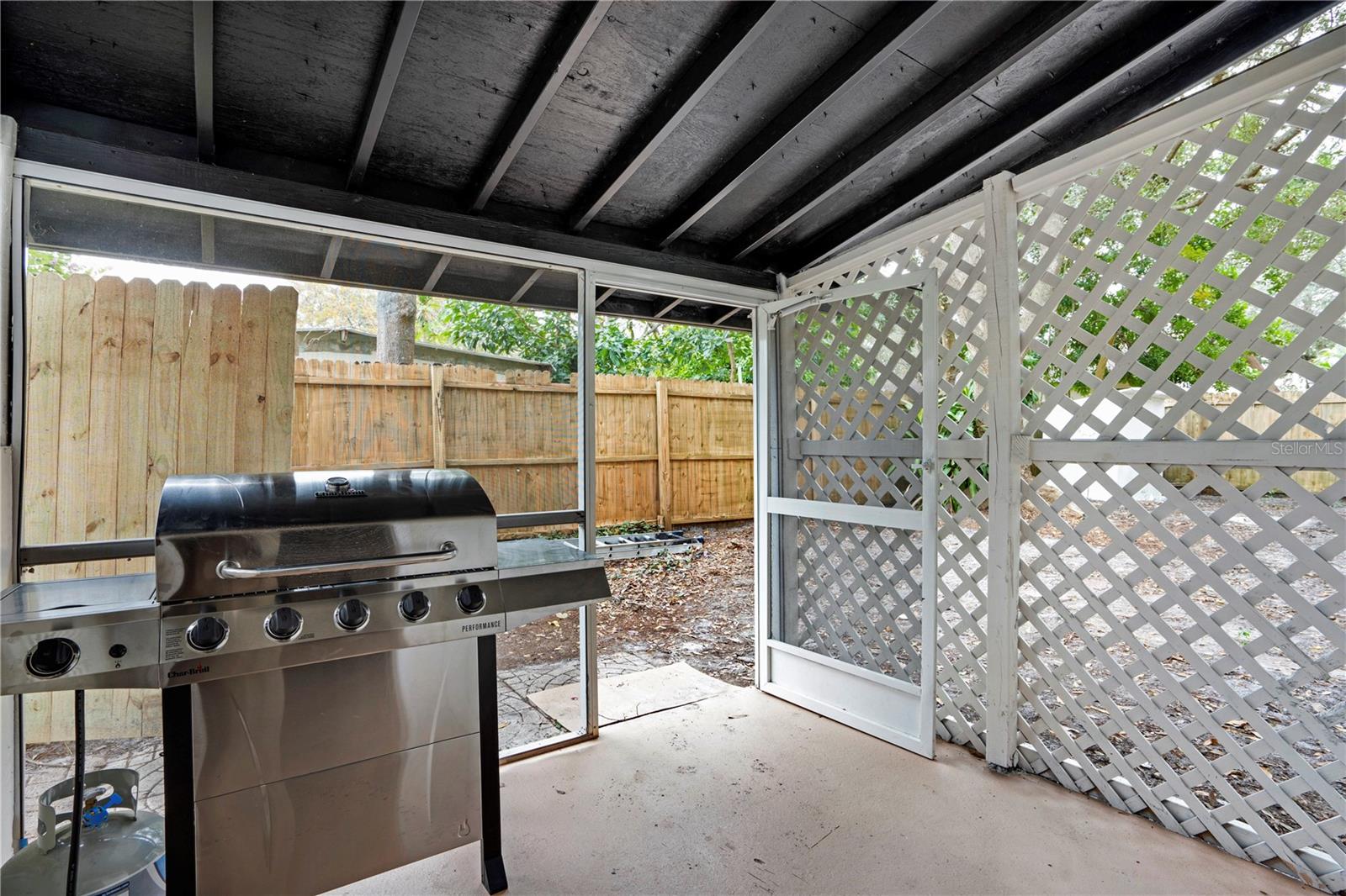 4705 Hollingsworth Ave #lower Property Photo 26
