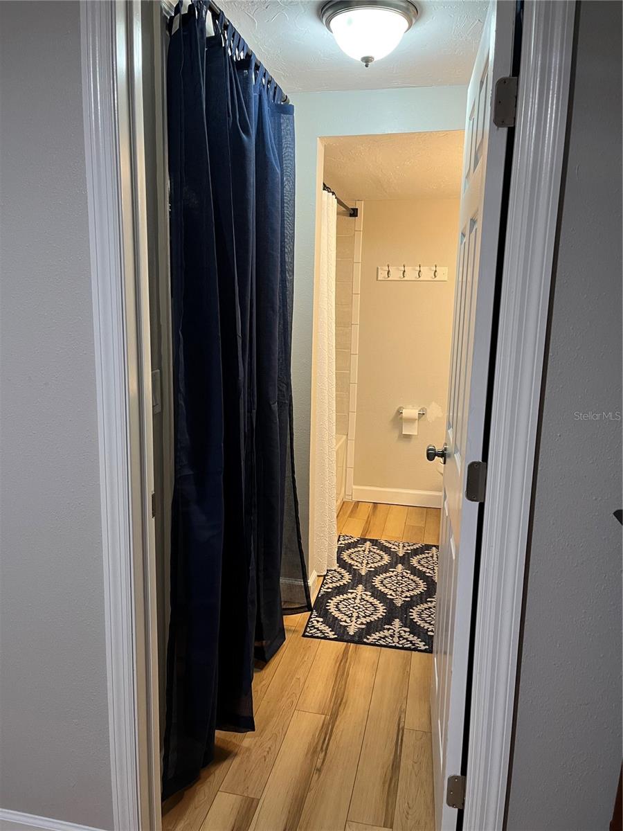 4705 Hollingsworth Ave #lower Property Photo 30