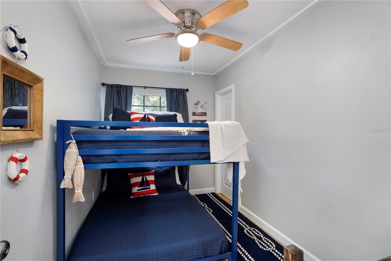 4705 Hollingsworth Ave Property Photo 28