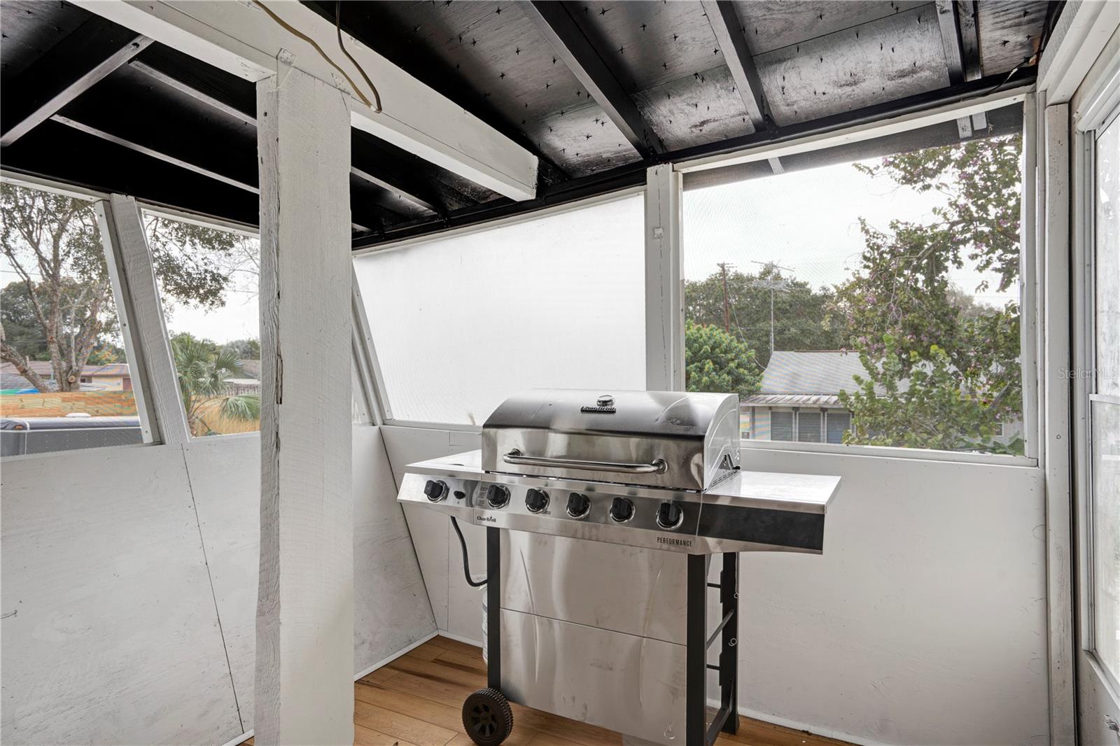 4705 Hollingsworth Ave Property Photo 33