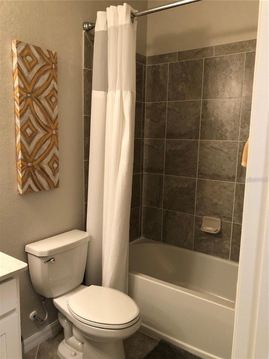 17510 Gawthrop Dr #405 Property Photo 16