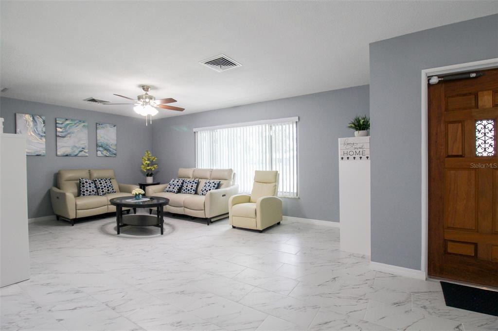 2521 Bismark Way Property Photo 8