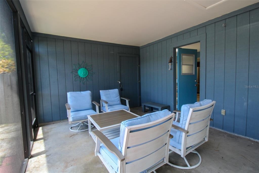 1116 Royal Rd Property Photo 17