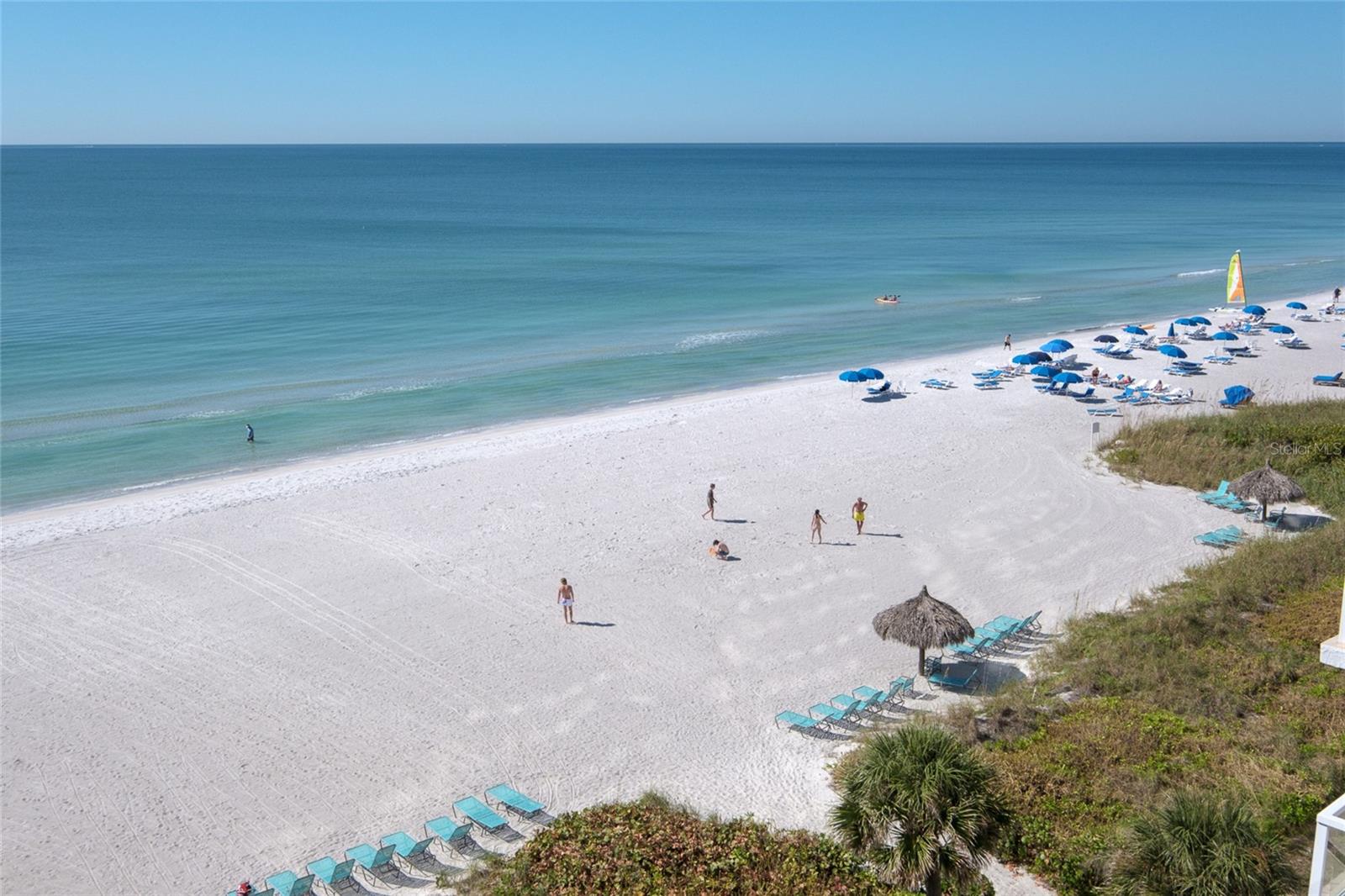 2425 Gulf Of Mexico Drive #7b Property Photo 4