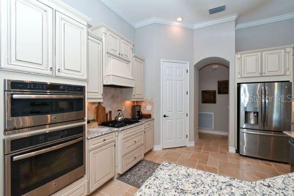 5507 Arnie Loop Property Photo 11