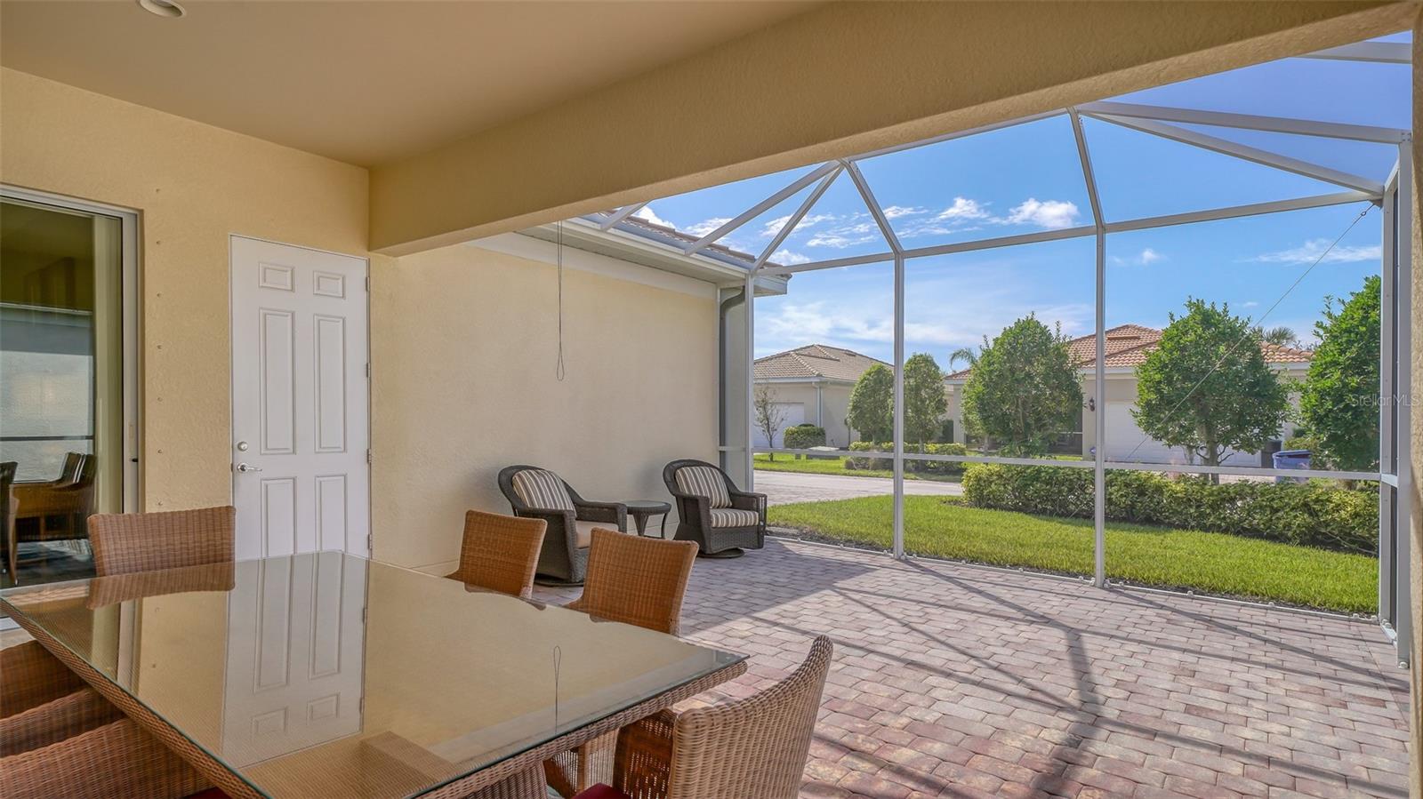1498 Ernesto Dr Property Photo 8