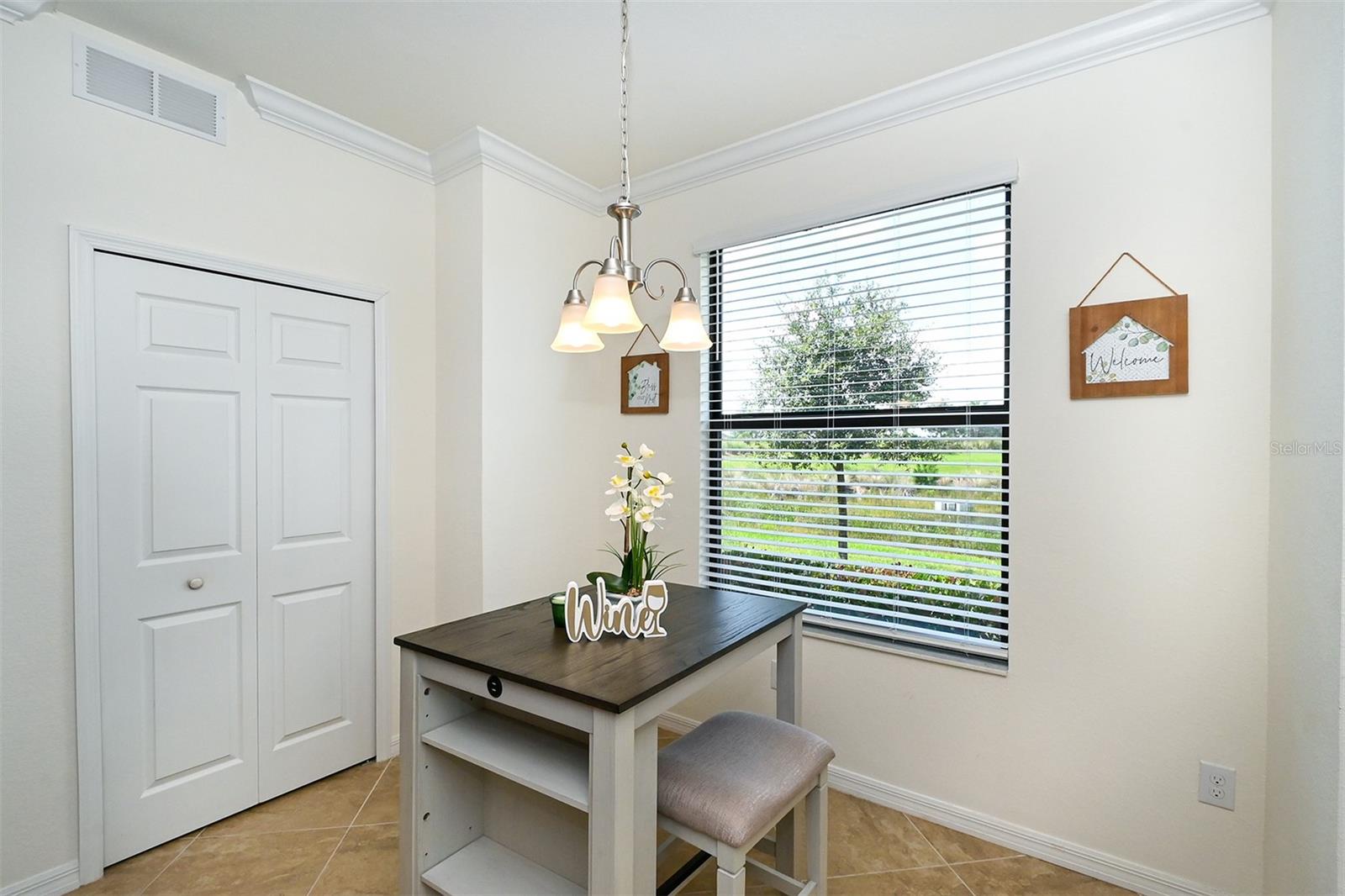 5567 Palmer Cir #104 Property Photo 13