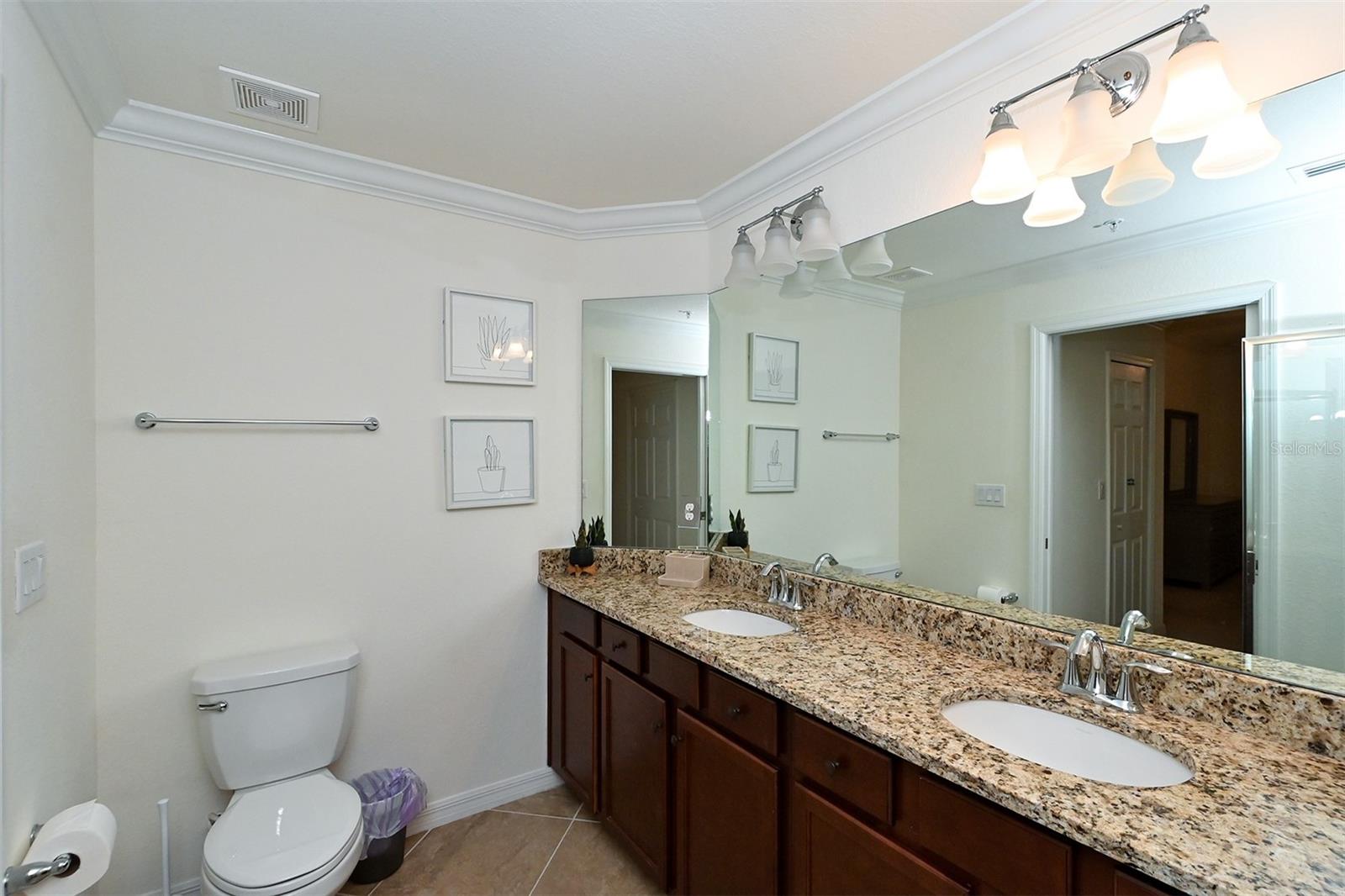 5567 Palmer Cir #104 Property Photo 22